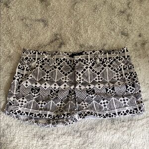 Vintage American Eagle Black/White Trouser Shorts with Geometric Pattern